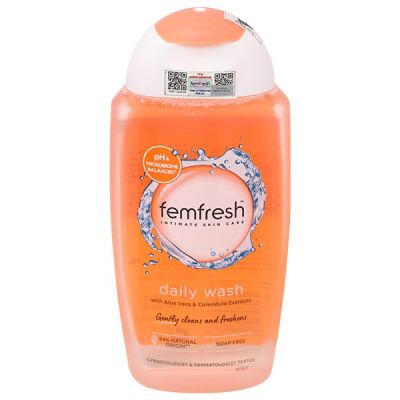 Dung dịch vệ sinh phụ nữ Femfresh Daily Wash giúp làm sạch, khử mùi chai 250ml